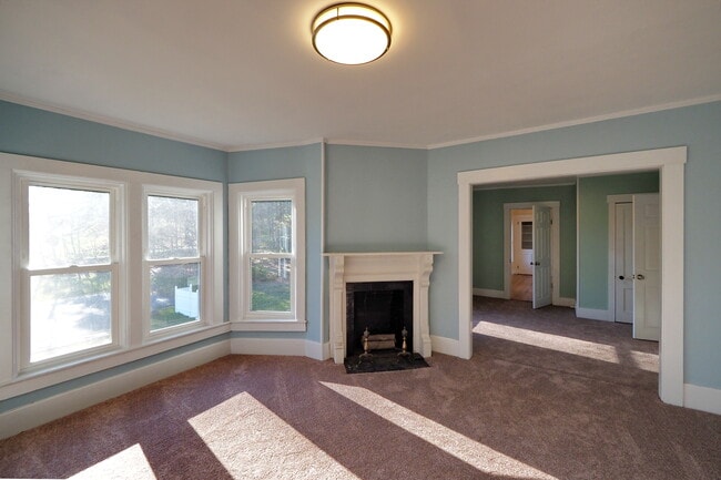 197 Western Ave, Unit 2 - Upstairs