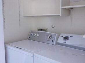 414 1st St in Galveston, TX - Building Photo - Building Photo