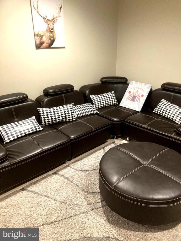 property at 4906 Colonel Contee Pl