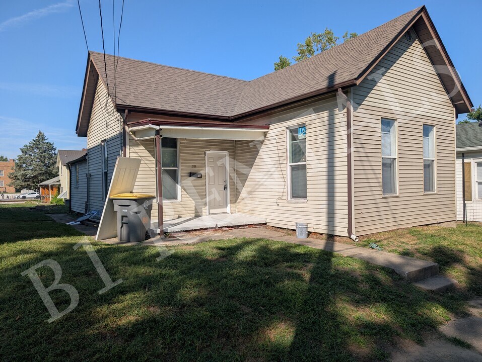 417 Mill St in Seymour, IN - Building Photo