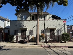 6815 Lexington Ave in Los Angeles, CA - Building Photo - Building Photo