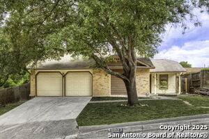 6823 Hillside Peak in San Antonio, TX - Building Photo