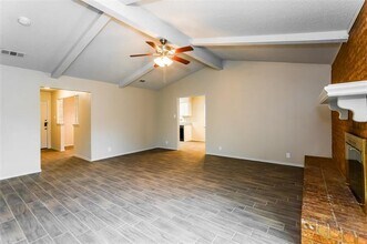 1849 El Paso St in Lewisville, TX - Building Photo - Building Photo