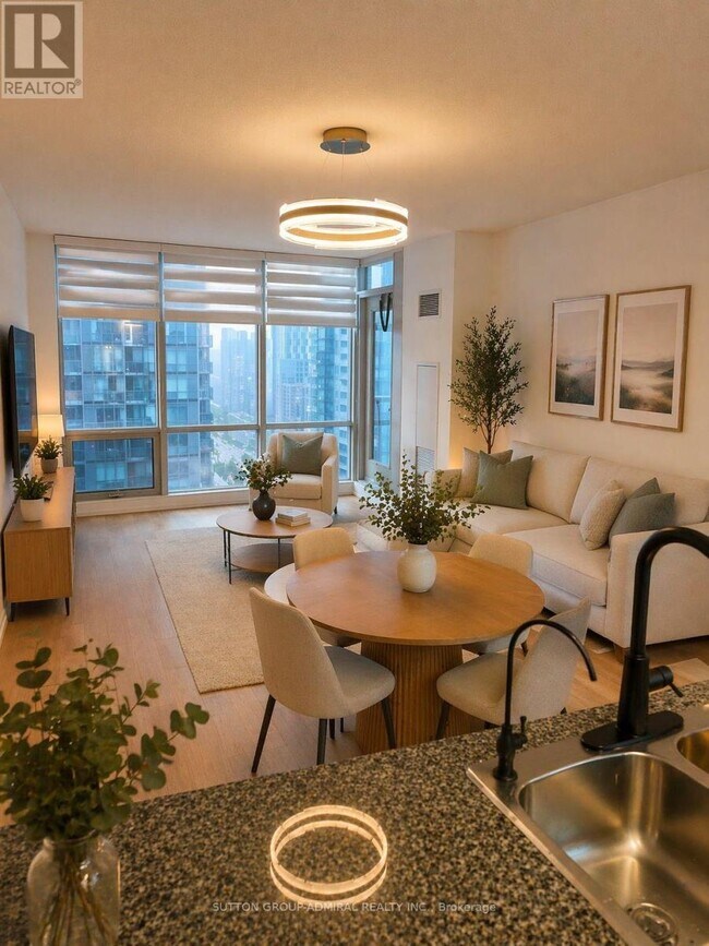 35 Mariner Terrace in Toronto, ON - Building Photo - Building Photo