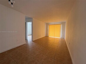 8045 NE 1st Ave in Miami, FL - Building Photo - Building Photo