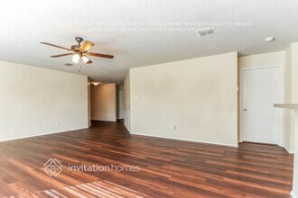 4401 Centennial Ct in Fort Worth, TX - Building Photo - Building Photo