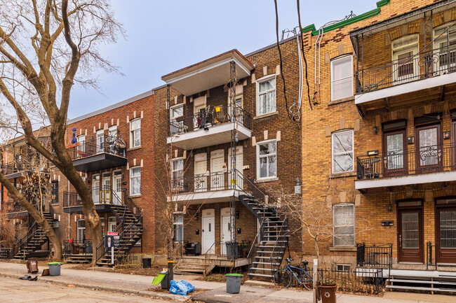5299-5309 4E Av in Montréal, QC - Building Photo - Building Photo