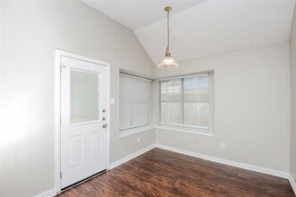 808 Quail Brook Dr in Arlington, TX - Building Photo - Building Photo