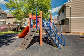 Hartford County Townhomes in Edmonton, AB - Building Photo - Building Photo