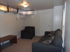 274 W Main St, Unit 1A Apartamentos