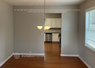 6192 Stonelake Dr SW in Atlanta, GA - Foto de edificio - Building Photo