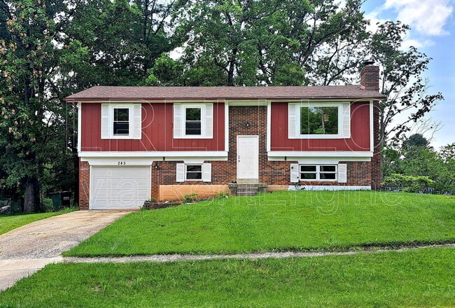 property at 245 Boone Trce
