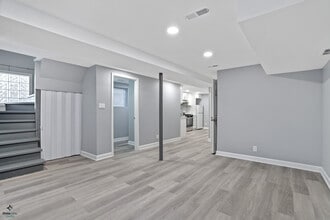 5329 N Central Ave, Unit 1 in Chicago, IL - Foto de edificio - Building Photo
