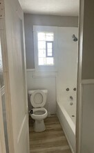 56 Kemp St in Pontiac, MI - Building Photo - Building Photo