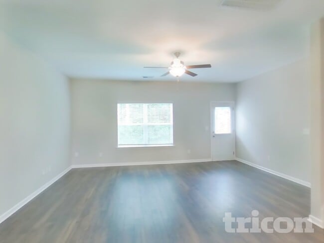 2918 Beeswax St in Columbia, TN - Foto de edificio - Building Photo