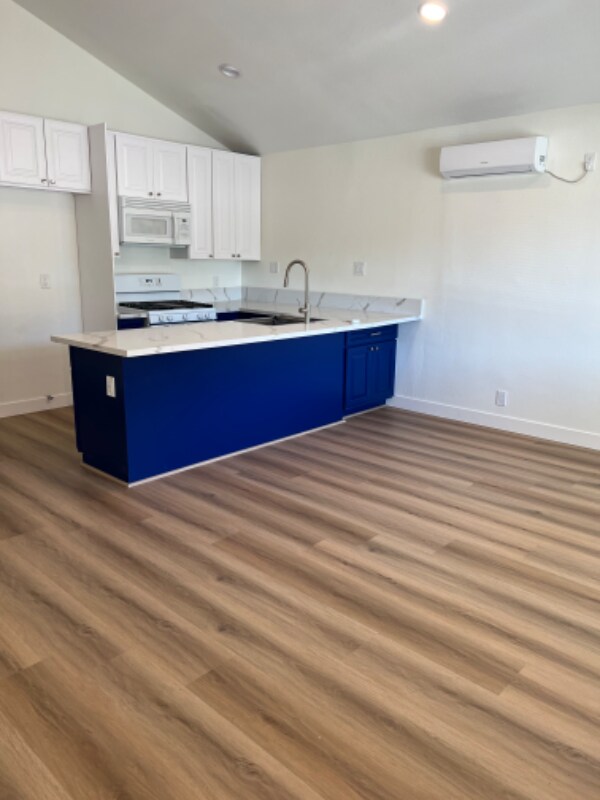 249 E Graham Ave-Unit -A in Lake Elsinore, CA - Building Photo - Building Photo