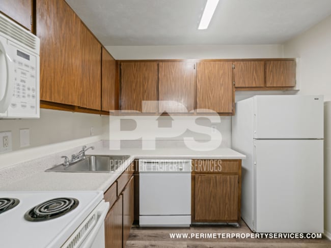 property at 737 Boggs Rd