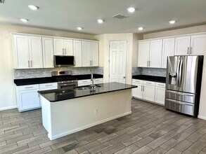 1098 E Regent Dr in Gilbert, AZ - Building Photo - Building Photo