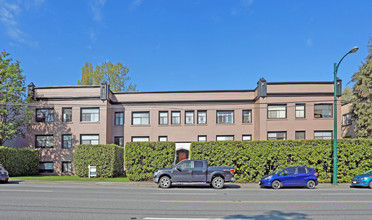 Montclair Apartments in Vancouver, BC - Building Photo - Building Photo