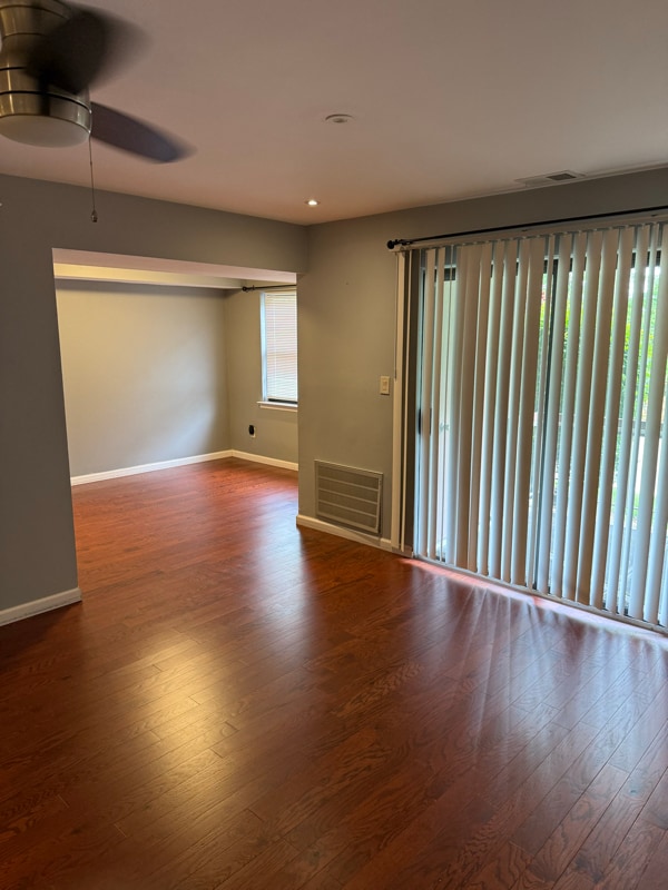 219 Sierra Ct in Woodbridge, NJ - Building Photo - Building Photo