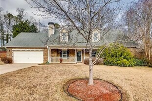 220 Windpher Ridge in Hampton, GA - Building Photo