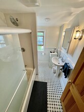 6 Antrim St, Unit 1 in Cambridge, MA - Building Photo - Building Photo