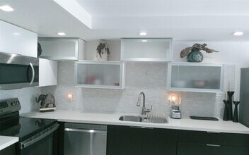 307 Saxony Dr in Delray Beach, FL - Building Photo - Building Photo