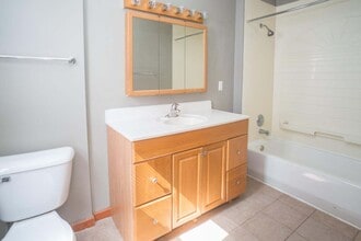 6514 28th Ave in Kenosha, WI - Building Photo - Building Photo
