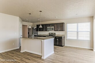 1213 Johnson Ridge Rd in Louisville, KY - Building Photo - Building Photo