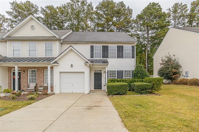 property at 3044 Kentmere Dr