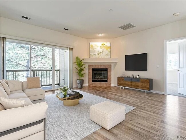 7459 S Alkire St, Unit Alkire in Littleton, CO - Foto de edificio - Building Photo