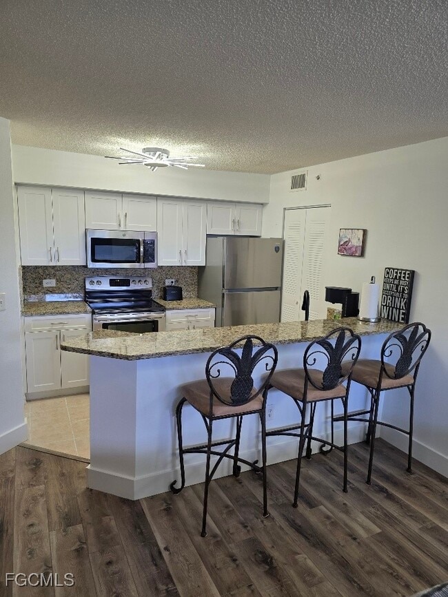 property at 8870 Colonnades Ct W