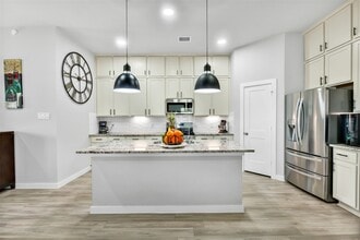 26268 Astral Wy in La Marque, TX - Building Photo - Building Photo