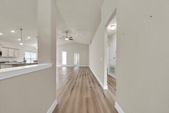 115 Speckled Trout Ln S in Freeport, FL - Building Photo - Building Photo