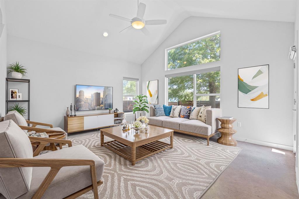 301 W Stassney Ln in Austin, TX - Building Photo