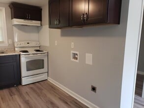 823 McNeil St in Spring Lake, NC - Building Photo - Building Photo