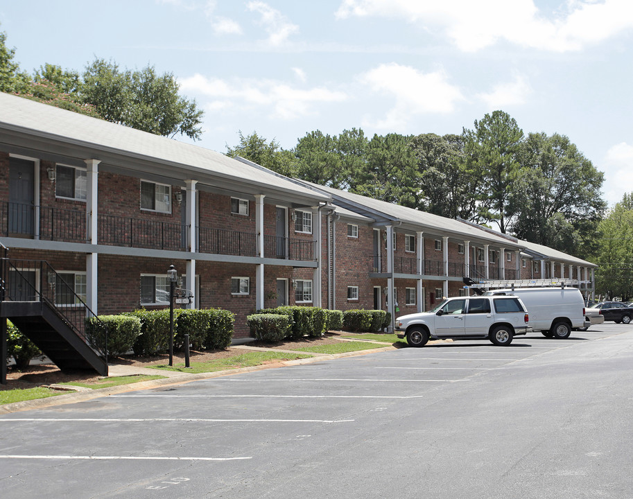 Westhampton Court Apartment Homes in Atlanta, GA - Building Photo