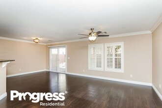 8664 Bella Sparkle Ave in Las Vegas, NV - Foto de edificio - Building Photo