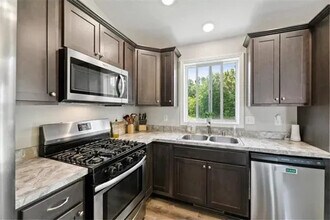 353 66th St SW in Waverly, MN - Foto de edificio - Building Photo