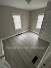 2724 Stringtown Rd in Evansville, IN - Building Photo - Building Photo