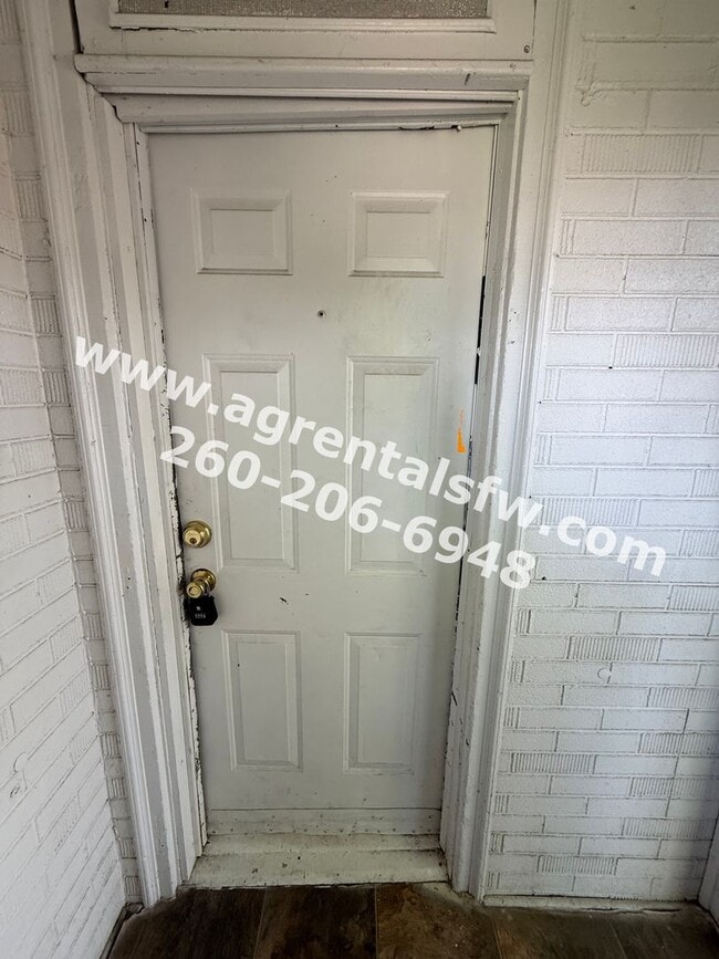 2411 Fox Ave in Fort Wayne, IN - Building Photo - Building Photo