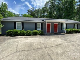 625 Whitehall Rd in Athens, GA - Building Photo