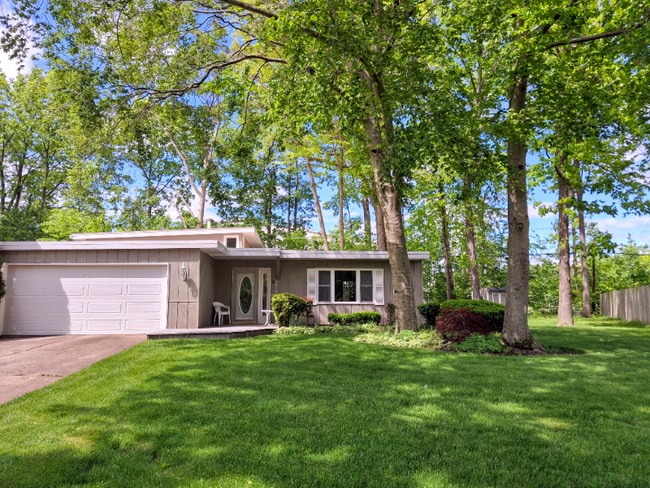 1818 Revere Pl in Lorain, OH - Building Photo - Building Photo