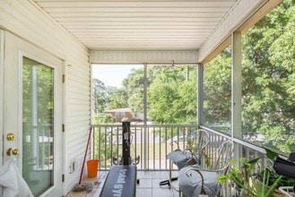 711 W Blount St in Pensacola, FL - Foto de edificio - Building Photo