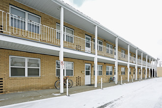 Talmadge Apartments in Toledo, OH - Building Photo - Building Photo