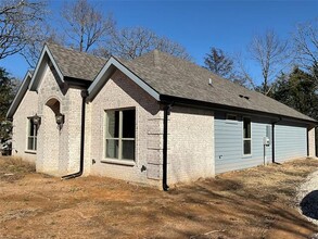 1430 Magnolia Ln in Wills Point, TX - Building Photo - Building Photo