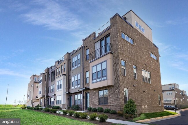 property at 14301 Beckett Glen Cir