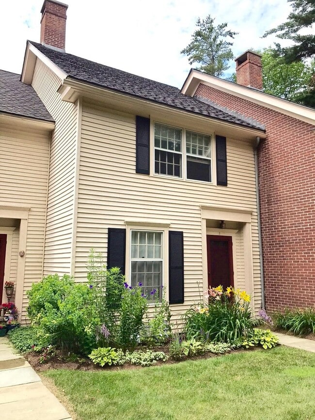 property at 2 Townhouse Way