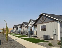 1400 Edington Ave in Moscow, ID - Building Photo