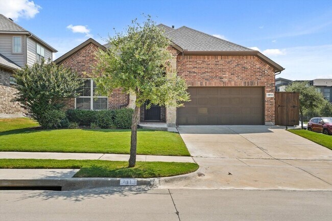 property at 3813 Gennaker Dr